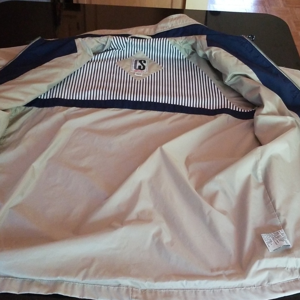 CS Signature Coat - Picture 10 of 12